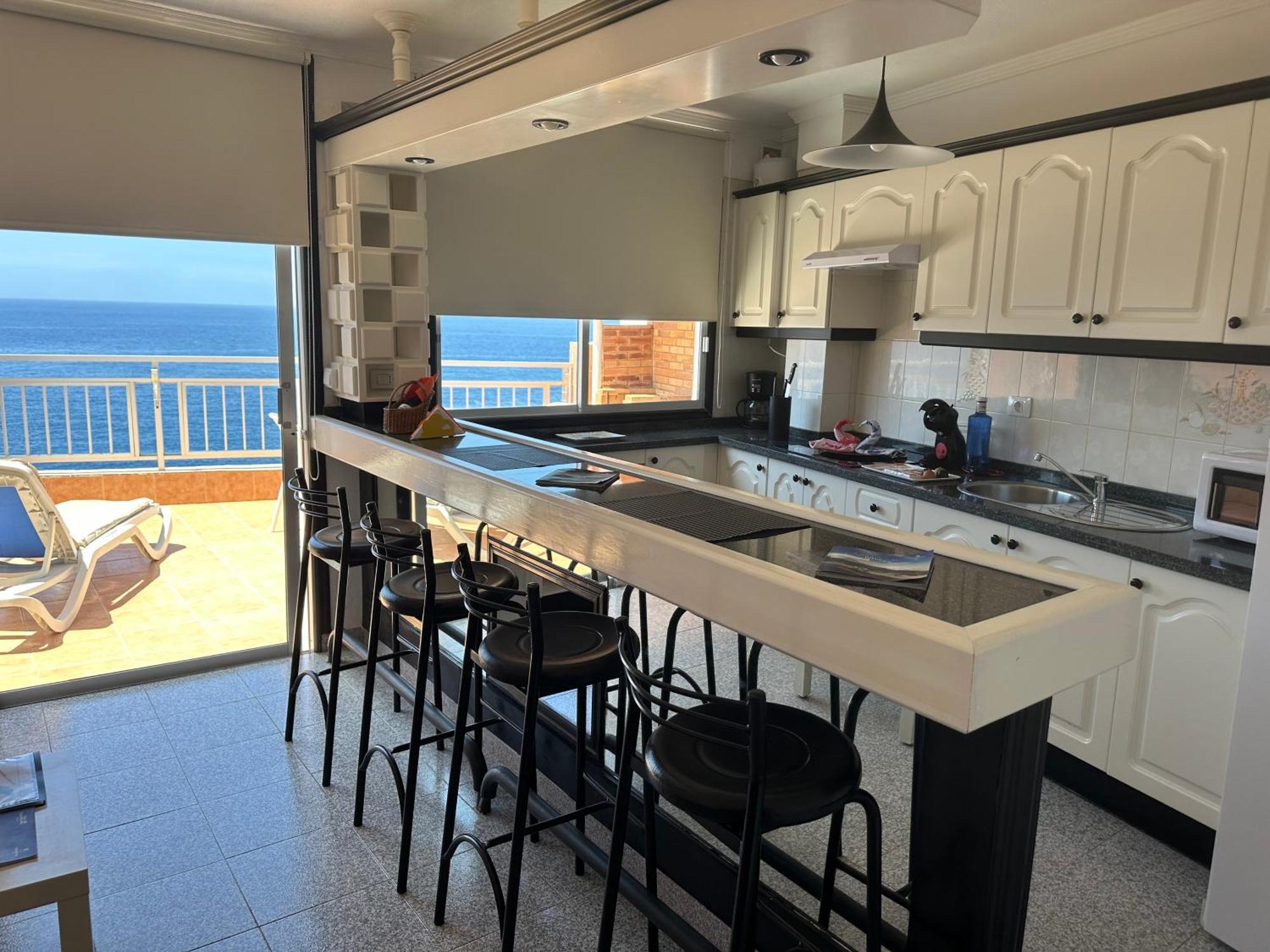 Vivienda Vacacional Con Vistas A La Gomera Y La Palma Puerto de Santiago  Bagian luar foto